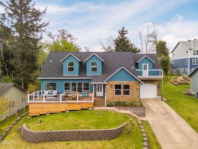 2493 NE 27th Dr