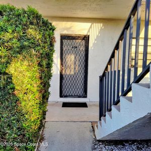 200 Saint Lucie Ln APT 604