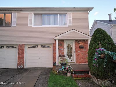 61 Middle Loop Rd
