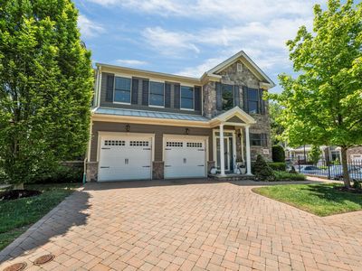 2308 Freeman Way