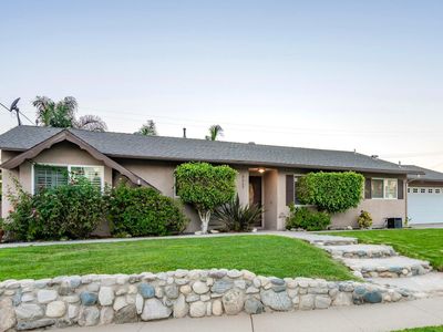3217 Hamlin Ave
