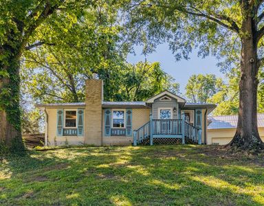 122 Luna Dr