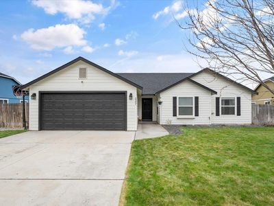 Property at 5321 Pinehurst St, West Richland, WA