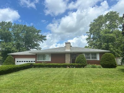 570 E Amsler Rd
