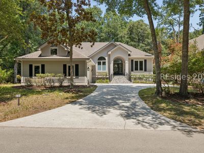 11 Forest Dr