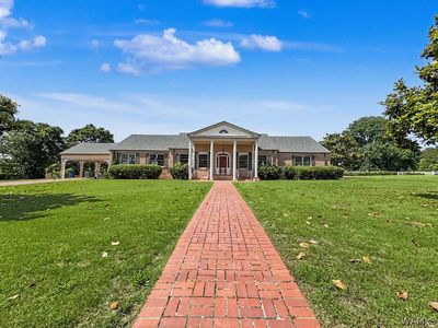 Property at 500 W Pettus St, Demopolis, AL