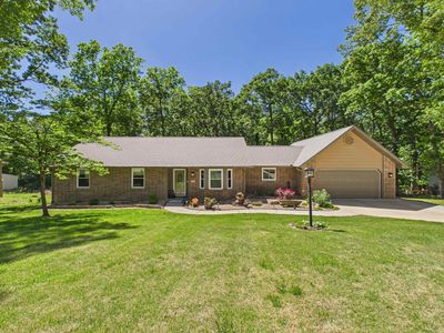 46 Stonehedge Dr