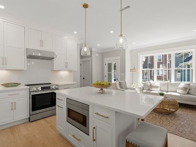 40 Lyons St #40