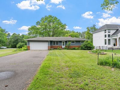 15 Pineview Ln N