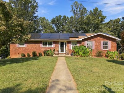 7 Fieldcrest Cir