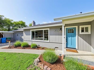 2032 Shady Lane