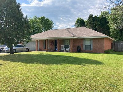 198 Oakdale Dr