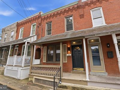 834 Lake St