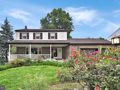 743 Champlain Dr