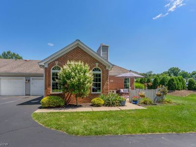 50 Stratford Green Dr APT 3