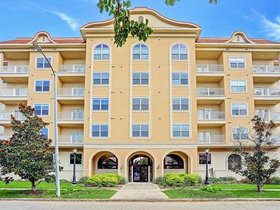 2203 Dorrington St APT 205