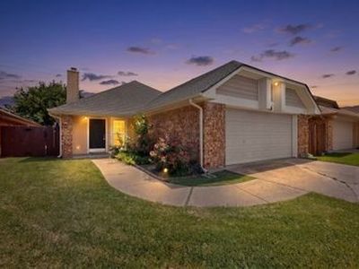 1157 Meadow Park Ln