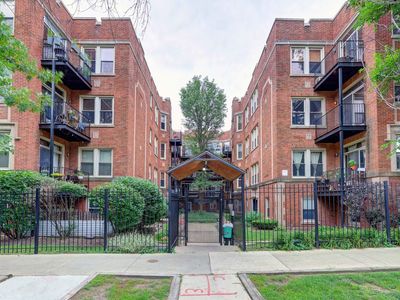 1663 W Pratt Blvd APT 2