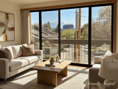 2244 N Canyon Rd APT 212