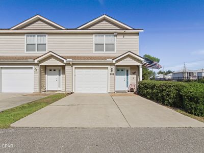 202 Callaway Chase Ln