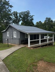 380 Pine Ridge Dr