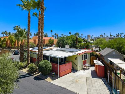 306 Logenita St