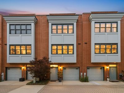 5844 N Hermitage Ave APT D