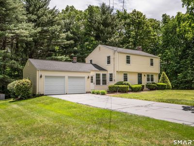 6 Stratton Lane