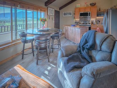 3465 Mountain View Blvd #20C