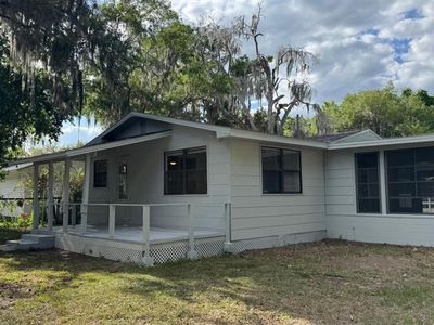 1051 County Road 464