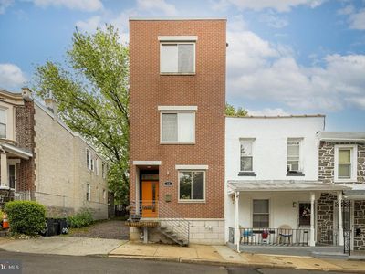 64 Good St