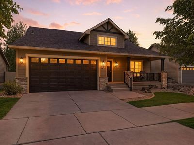 1790 N Winchester St