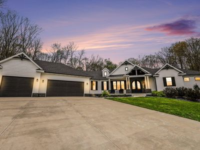6238 N Ridge Ct