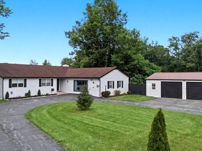 87 Fieldstone Dr
