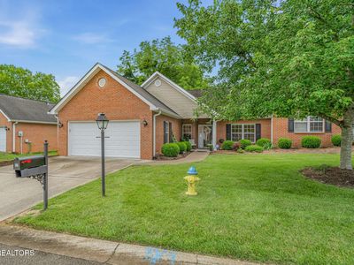 412 Woodlawn Gardens Way