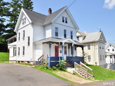 15 Emmons Place