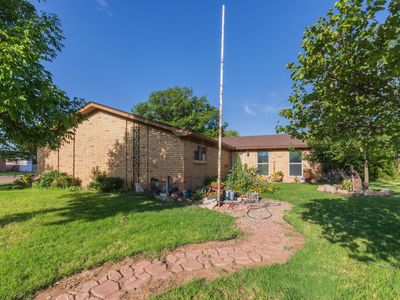 401 Pear Ave