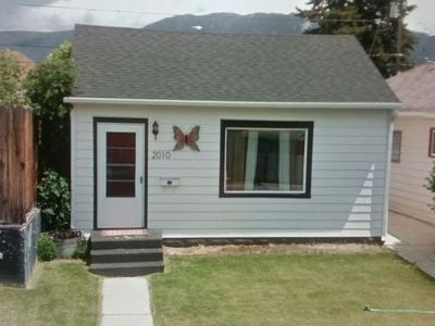 2010 Roberts Ave
