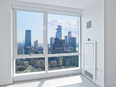 460 W 42nd St APT 51F