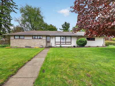 814 N Drake Rd