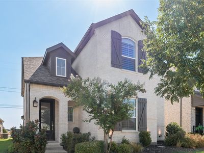 852 Trailside Ln