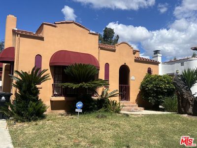 547 N Irving Blvd