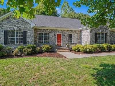 2115 Forest Edge Dr