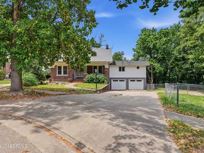 1016 Fairmount Ct