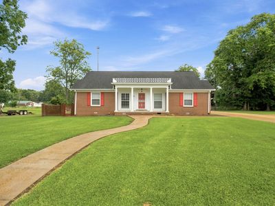 Property at 403 W Monroe St, Okolona, MS
