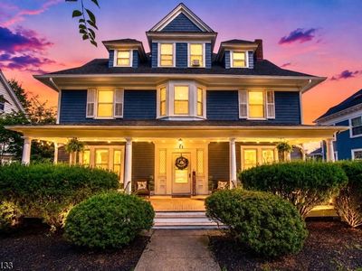 11 N Mountain Ave