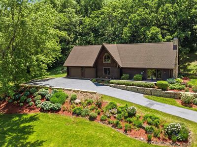 19 Valley Rd