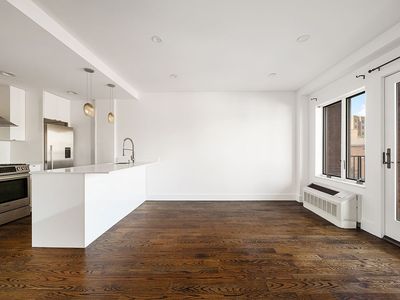 25-13 27th St #3B