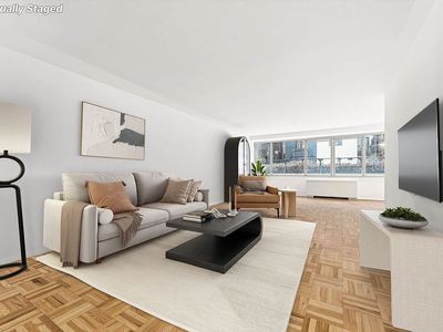 315 W 70th St APT 2D