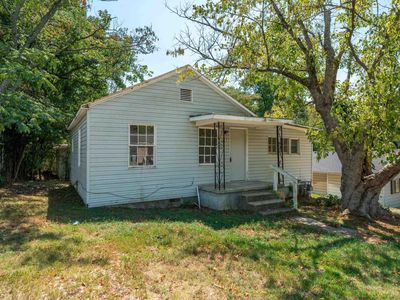 221 & 223 Wood St